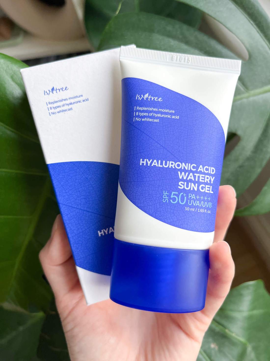 Isntree Hyaluronic Acid Watery Sun Gel packaging